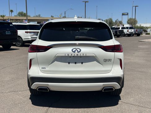 Used 2021 INFINITI QX50 Luxe w/ Appearance Package AWD/4WD image 4