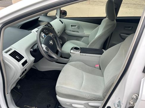 Used 2012 Toyota Prius V Three FWD image 9