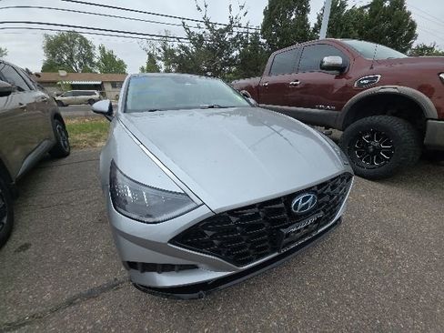 Used 2020 Hyundai Sonata SEL FWD image 4