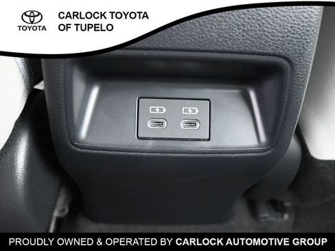 Used 2025 Toyota Corolla LE image 21