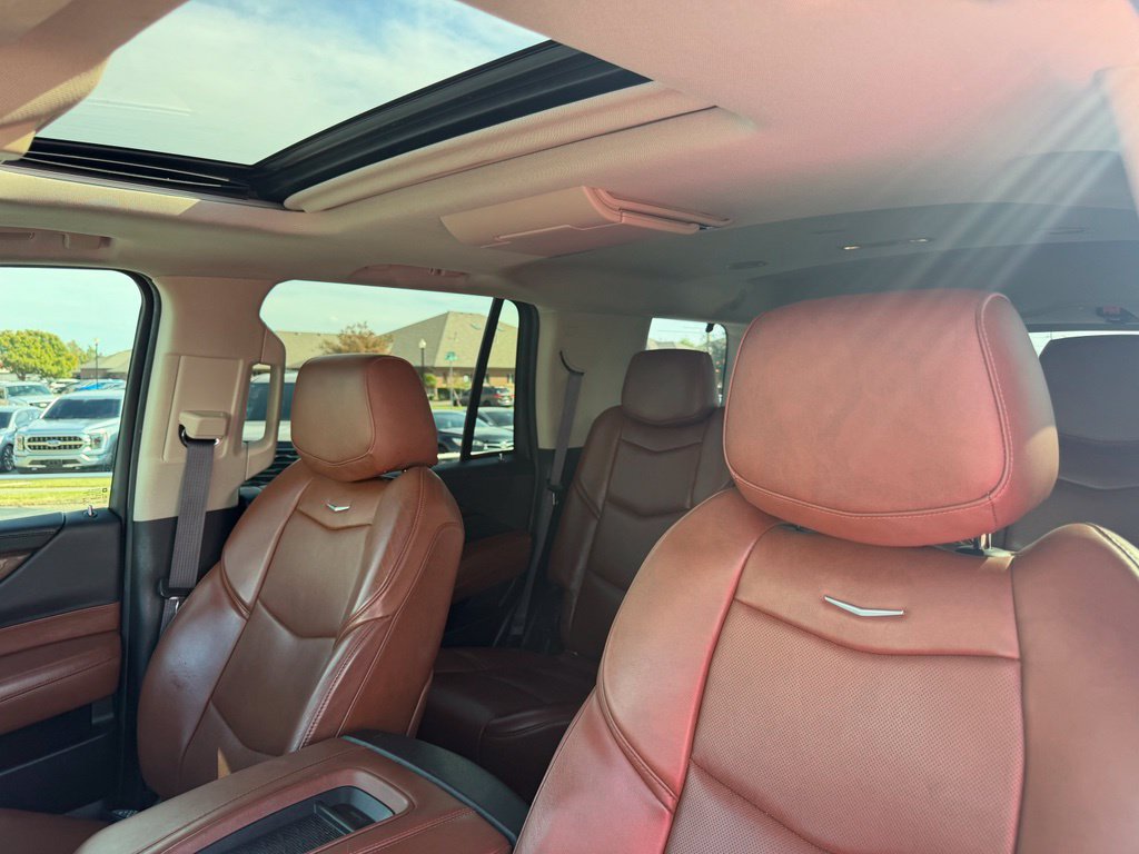 Used 2016 Cadillac Escalade Luxury RWD image 29