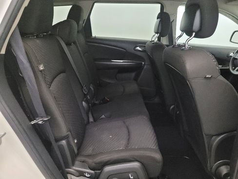 Used 2017 Dodge Journey SXT w/ Comfort/Convenience Group AWD/4WD image 19