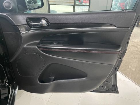 Used 2019 Jeep Grand Cherokee Trailhawk image 30