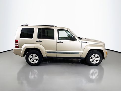 Used 2010 Jeep Liberty Sport w/ Popular Equipment Group image 21