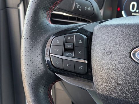 Used 2025 Ford Explorer ST-Line w/ ST-Line Street Pack image 19