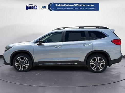 Certified 2025 Subaru Ascent Touring AWD/4WD image 2