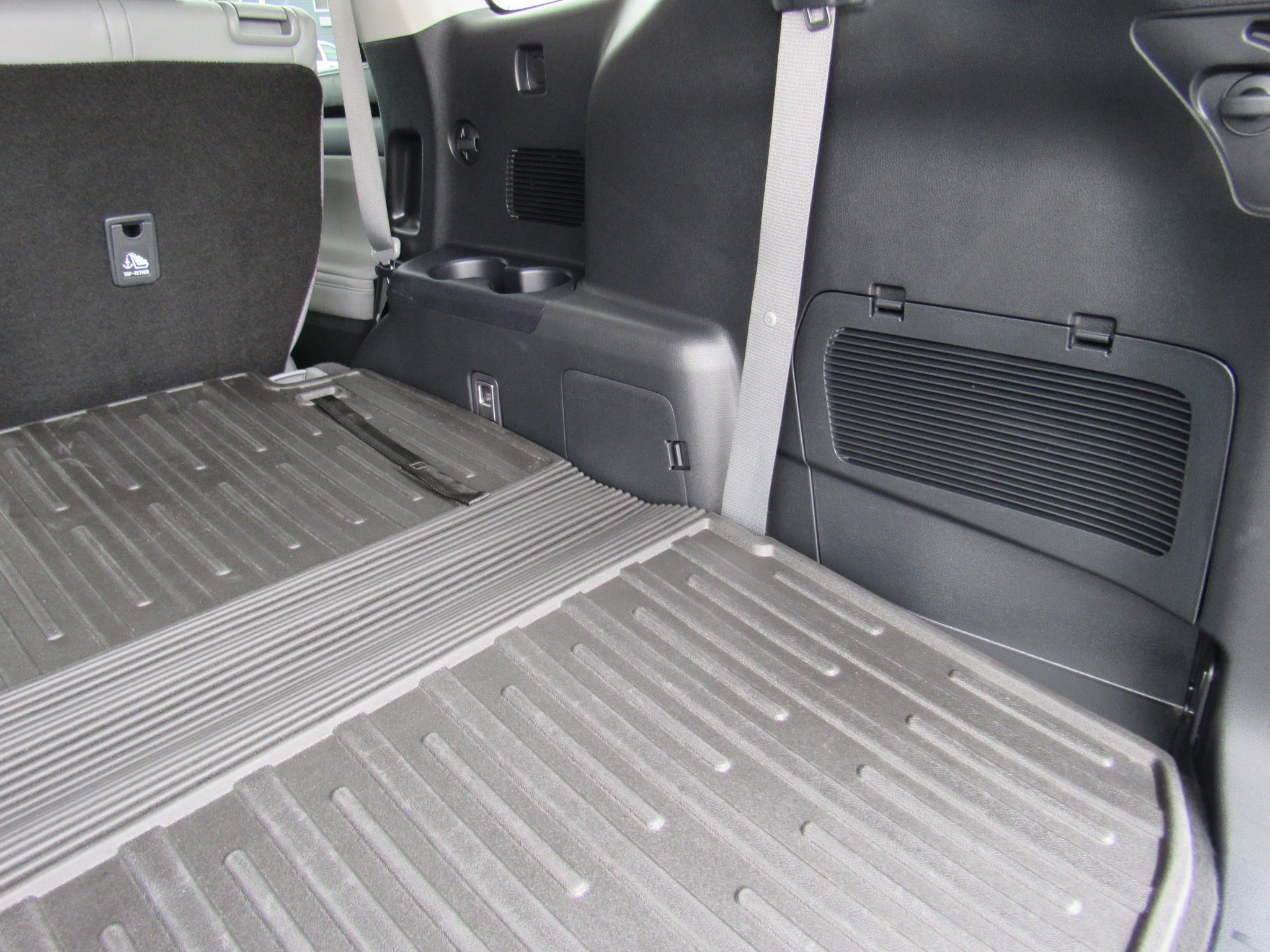 Used 2023 Toyota Highlander XLE AWD/4WD image 44