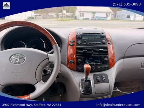 Used 2006 Toyota Sienna XLE Limited FWD image 35