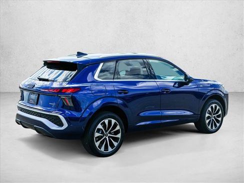 New 2026 Audi Q3 quattro 2.0T AWD/4WD image 5