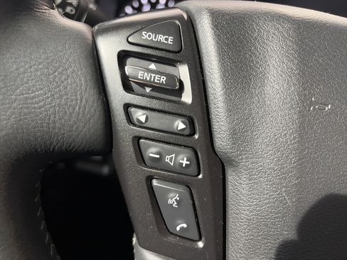 Used 2024 Nissan Frontier SV w/ SV Convenience Package AWD/4WD image 18