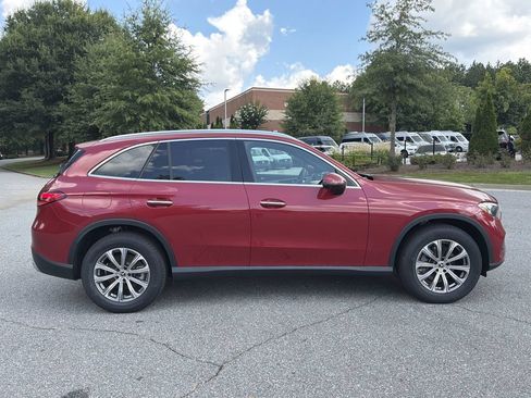 New 2026 Mercedes-Benz GLC 300 4MATIC image 9