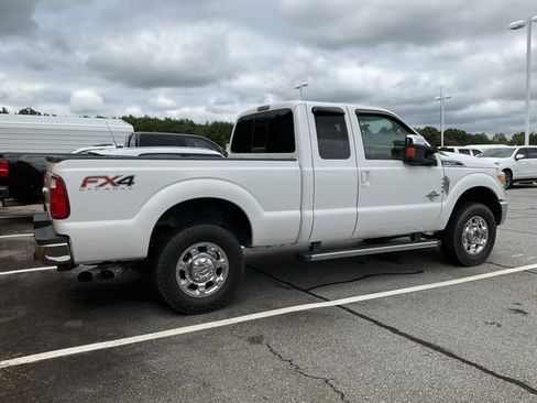 Used 2016 Ford F250 Lariat w/ Chrome Package image 5