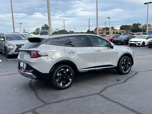 New 2026 Kia Sportage SX image 3