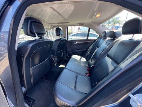 Used 2008 Mercedes-Benz C 300 Sedan image 12