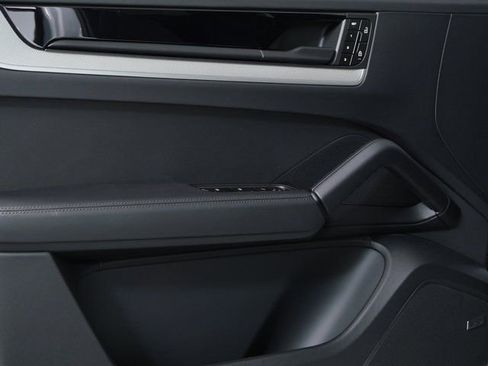 New 2026 Porsche Cayenne Coupe image 6