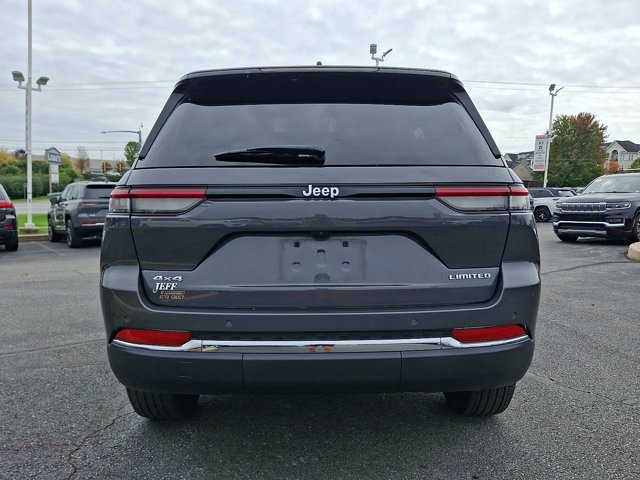 Certified 2024 Jeep Grand Cherokee Limited AWD/4WD image 7