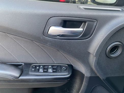 Used 2023 Dodge Charger SXT w/ Blacktop Package image 13