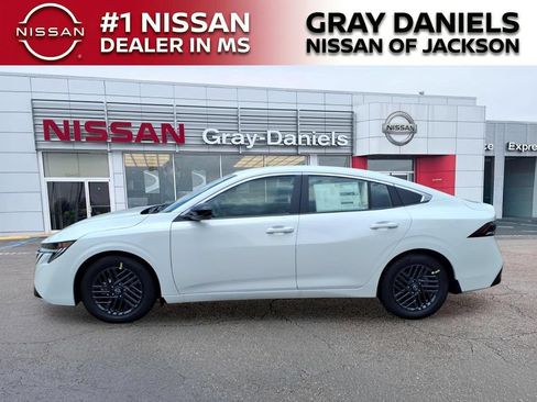 New 2026 Nissan Sentra SV w/ SV Convenience Package FWD image 4