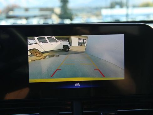 Used 2025 Chevrolet Trax RS image 15