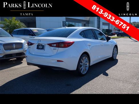 Used 2017 MAZDA MAZDA3 Touring w/ Popular Equipment Package image 4