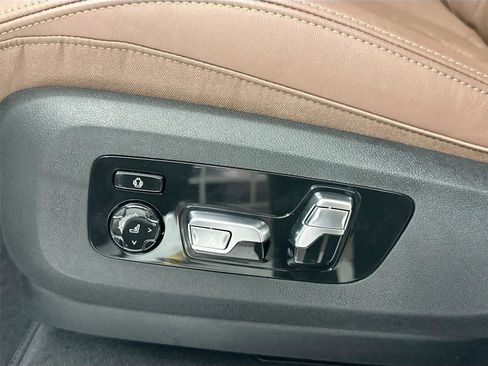 New 2026 BMW X7 M60i image 19