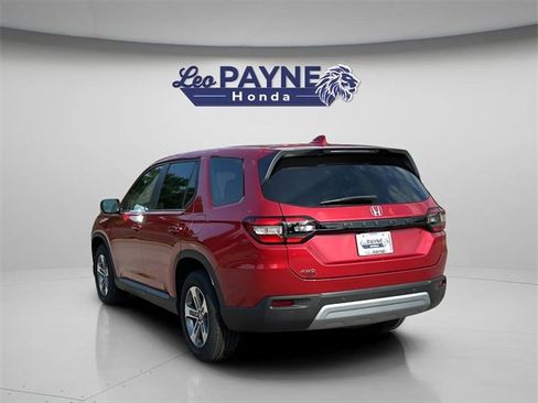 New 2025 Honda Pilot EX-L image 8