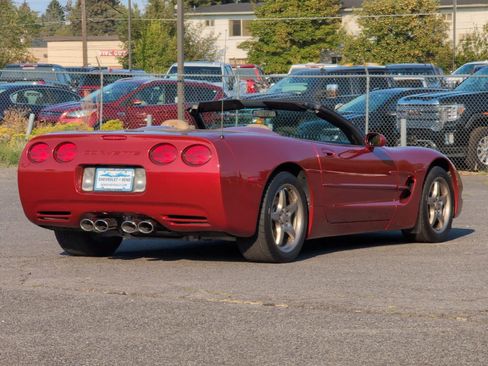 Used 1999 Chevrolet Corvette Convertible w/ Memory Pkg image 2