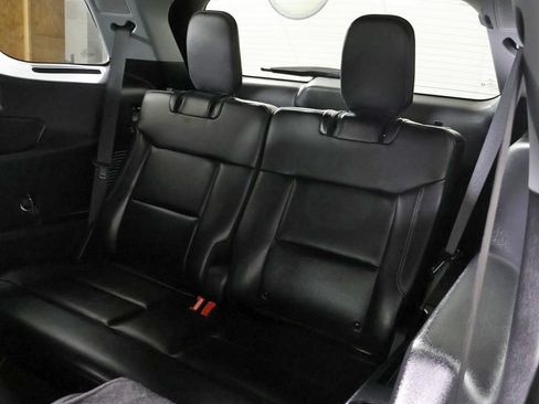 Used 2022 Ford Explorer Limited w/ Equipment Group 301A RWD image 35
