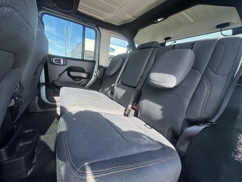 Used 2024 Jeep Wrangler Unlimited w/ Convenience Group AWD/4WD image 12