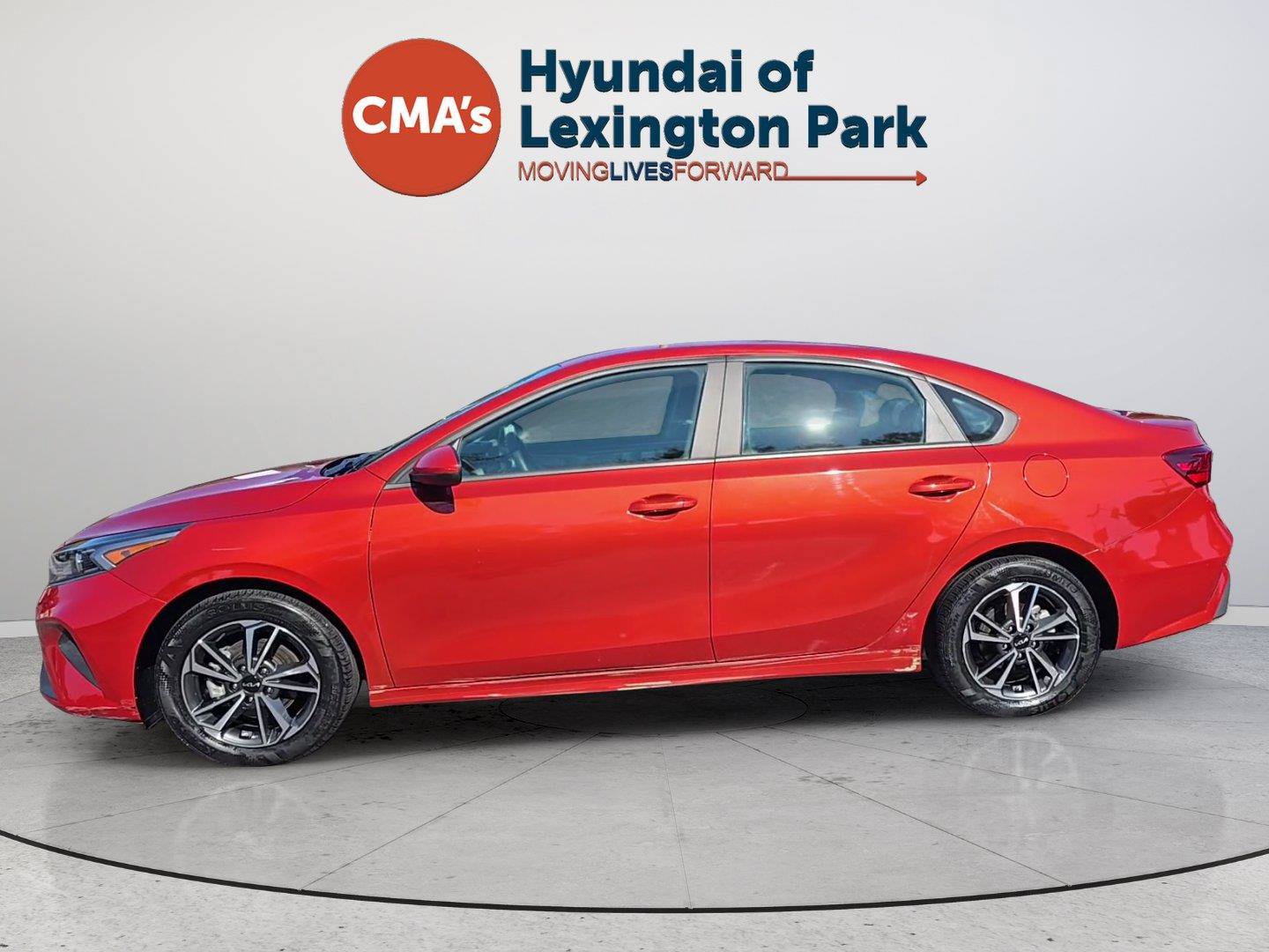 Used 2022 Kia Forte LXS FWD image 2