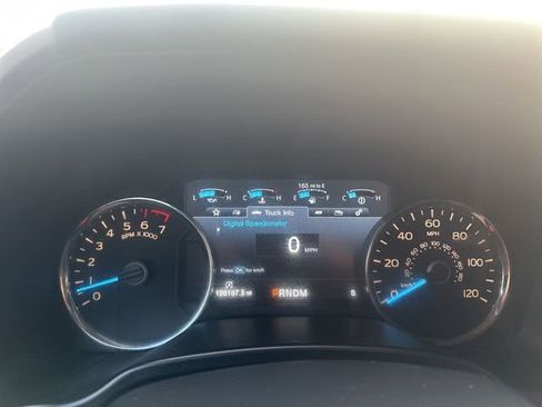 Used 2018 Ford F150 Lariat w/ Equipment Group 502A Luxury image 28