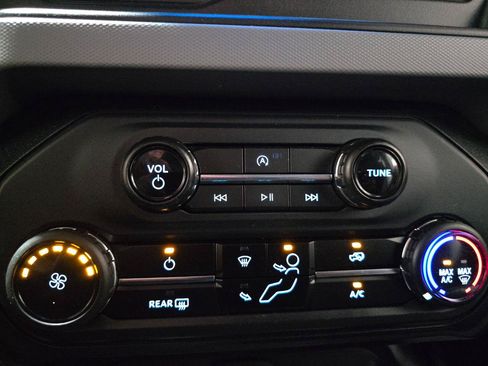Used 2023 Ford Bronco 4-Door AWD/4WD image 34