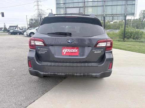 Used 2015 Subaru Outback 2.5i Limited AWD/4WD image 5