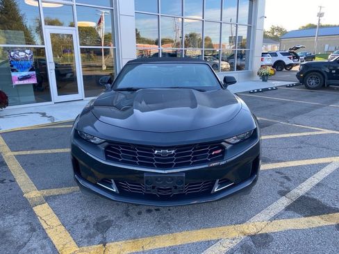 Used 2019 Chevrolet Camaro LT image 8