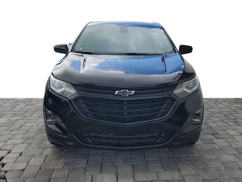 Used 2020 Chevrolet Equinox LT w/ Midnight Edition FWD image 2