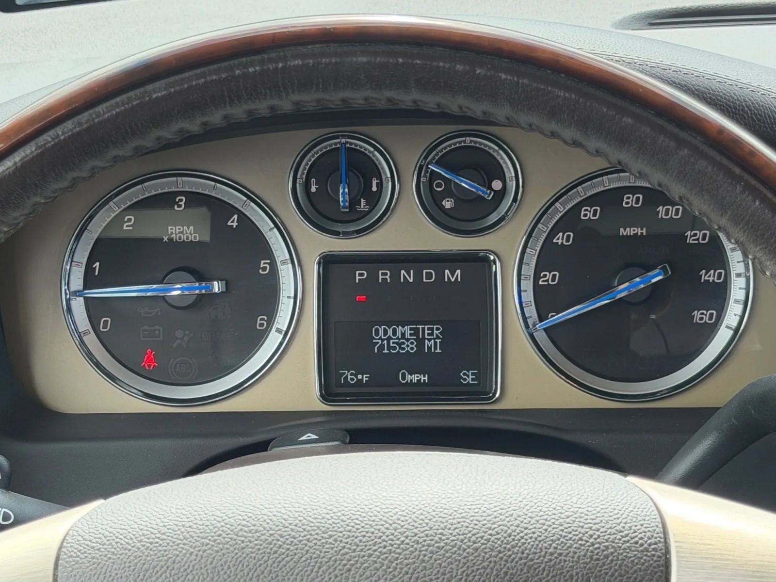 Used 2011 Cadillac Escalade Platinum AWD/4WD image 14