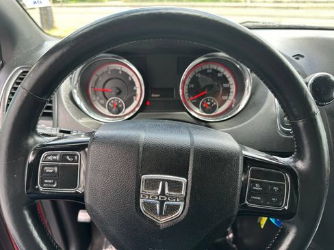 Used 2017 Dodge Grand Caravan SXT w/ Driver Convenience Group FWD image 21
