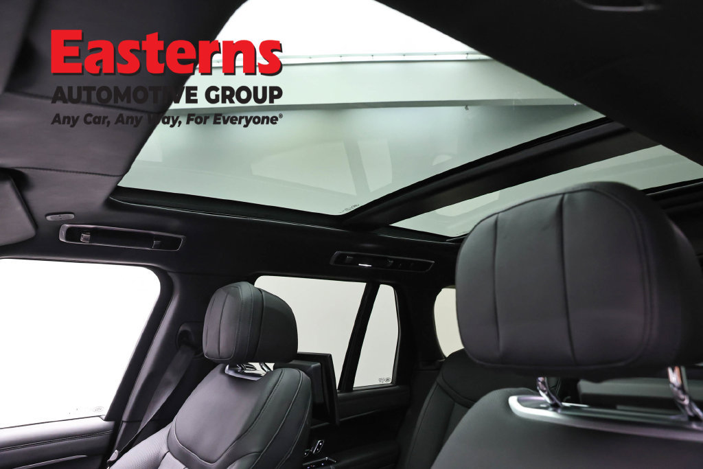 Used 2023 Land Rover Range Rover Autobiography AWD/4WD image 44