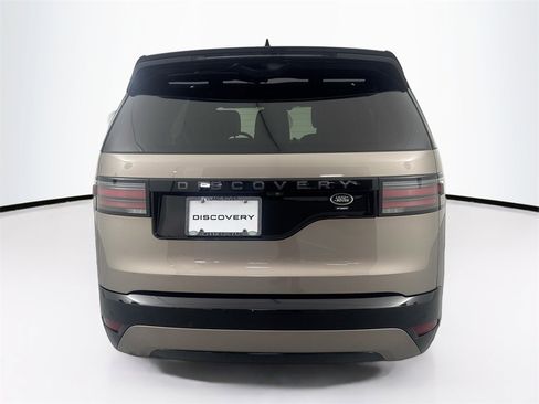 Used 2023 Land Rover Discovery S R-Dynamic image 6