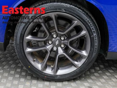 Used 2022 Dodge Challenger R/T Scat Pack w/ Scat Pack Stripe image 30