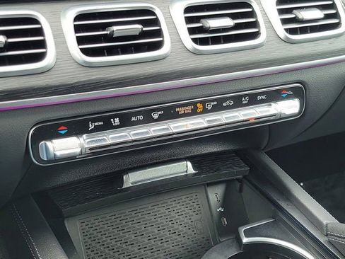 Used 2025 Mercedes-Benz GLE 350 4MATIC image 25