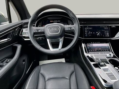 Used 2025 Audi Q7 2.0T Premium Plus AWD/4WD image 11