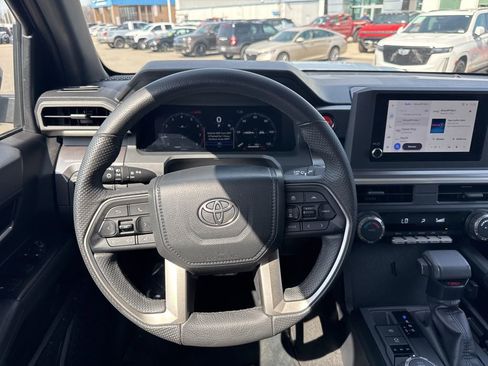 Used 2025 Toyota Tacoma TRD Sport AWD/4WD image 13