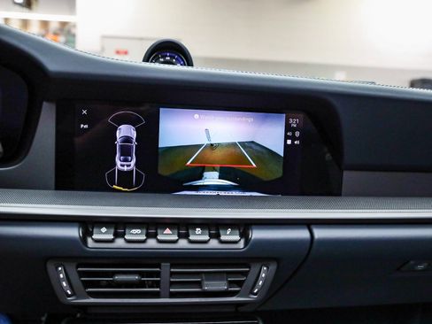 Used 2025 Porsche 911 Carrera image 29