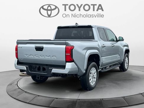 Used 2024 Toyota Tacoma SR5 AWD/4WD image 6