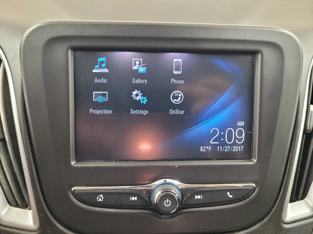 Used 2018 Chevrolet Malibu LS FWD image 25