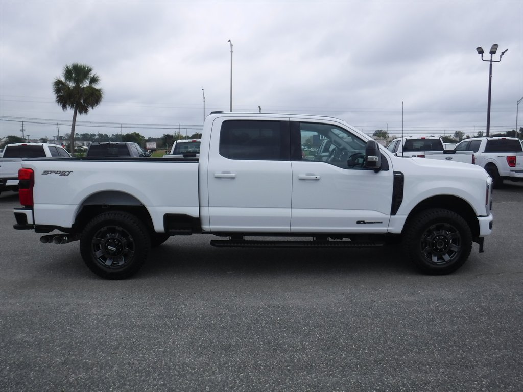 Used 2024 Ford F250 Lariat w/ Sport Appearance Package AWD/4WD image 3