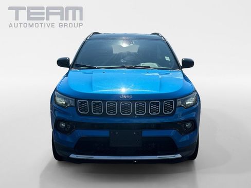 Used 2024 Jeep Compass Limited AWD/4WD image 2