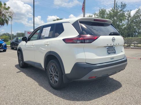 Certified 2022 Nissan Rogue SV FWD image 4