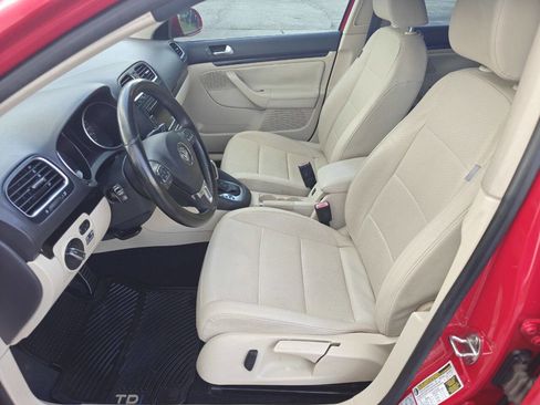 Used 2012 Volkswagen Jetta TDI image 12